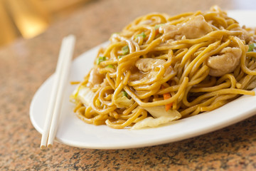 Chinese Chicken Lo Mein