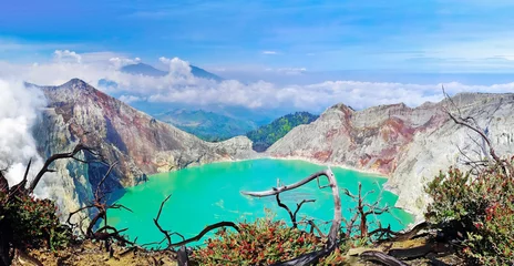 Foto auf Leinwand See in einem Krater des Vulkans Ijen © Belikova Oksana