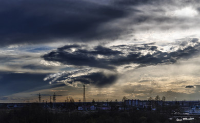 Тучи похожие на голову змеи