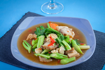 Thai food : Crispy Pork with Kale