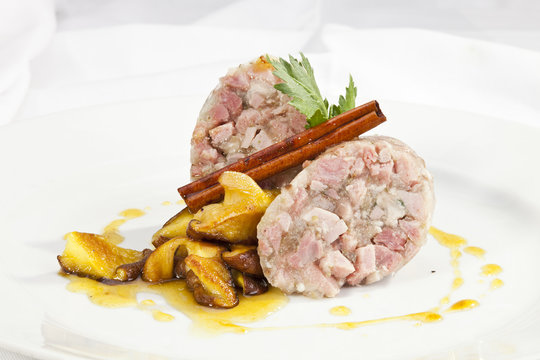 Headcheese with mushrooms