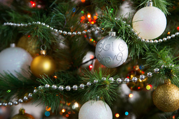 Obraz na płótnie Canvas Christmas balls on the Christmas tree