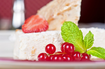 cream berries dessert