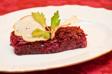 beet salad with rusk bread 