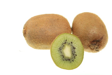 Obraz premium ripe kiwi fruit isolated on white background