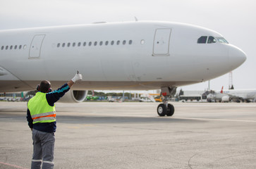 airplane taxiing