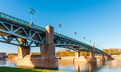 Pont Saint Pierre sur la Garonne à Toulouse