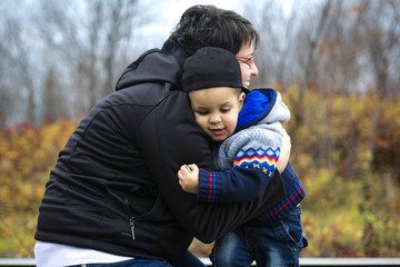 Fototapeta premium mother with his boy in the forest