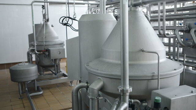 Industrial barrels for milk pasteurization