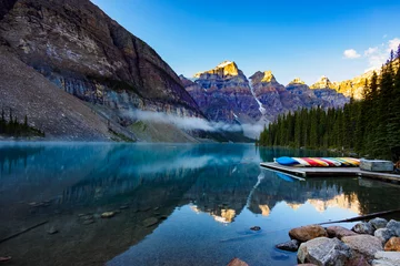 Foto op Plexiglas Blauw Moraine Lake, Nationaal Park Banff, Canada