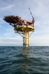 Vertical photo of oil platform