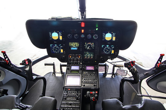 Modernes Hubschrauber Cockpit