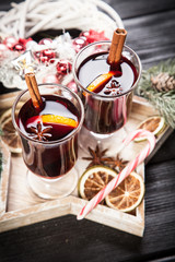 Mulled wine with cinnamon and orange