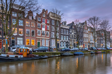 Fototapeta na wymiar Canal houses Brouwersgracht Amsterdam
