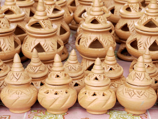 Fototapeta na wymiar Thai traditional clay pottery in ko Kret island, thailand
