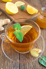 Tea with lemon and mint