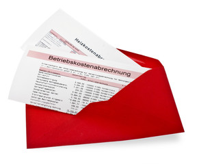 Heizkosten- und Betriebskostenabrechnung im Briefumschlag