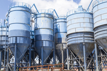 Siloanlage im Hafen von Gent, Belgien