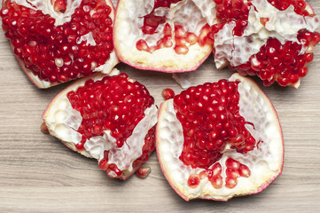 The garnet divided into parts on the table.