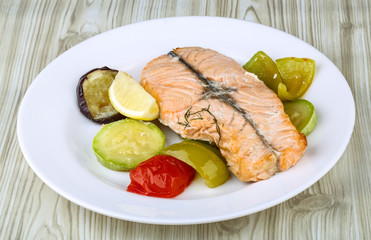 Salmon with grilled vegetables