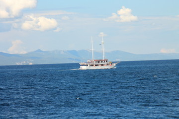 Fototapeta premium White ship in the Adriatic Sea