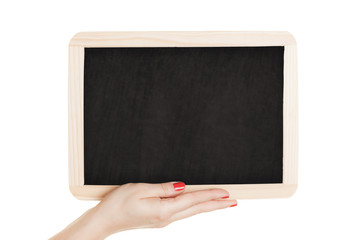 Hand hält leere Tafel