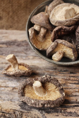Dried shiitake mushroom