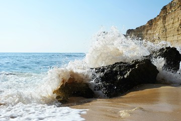 algarve wellen aufprall I