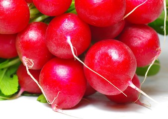 Gartenfrische Radieschen