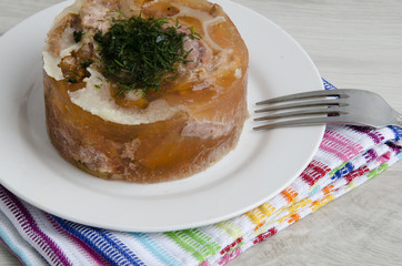 Beef tongue in jelly