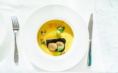 cream soup with scallops