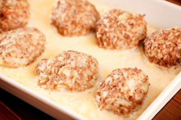 Meatballs with Bechamel sauce