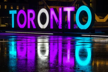 Poster Toronto Nathan Philiips square at night © TOimages