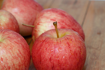apples