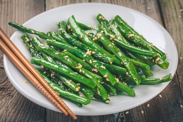 Fried green beans with sesame
