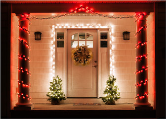 Fototapeta premium Front door of residence decorated for Christmas