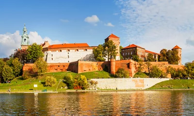 Zelfklevend Fotobehang Wawel hill with castle in Krakow © pab_map