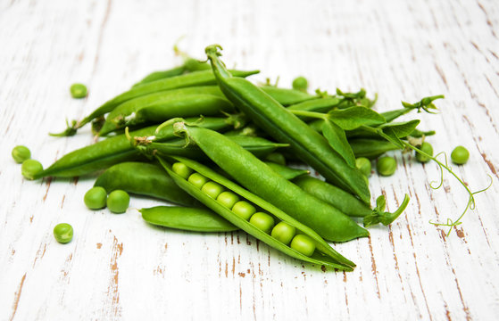 green peas with leaf