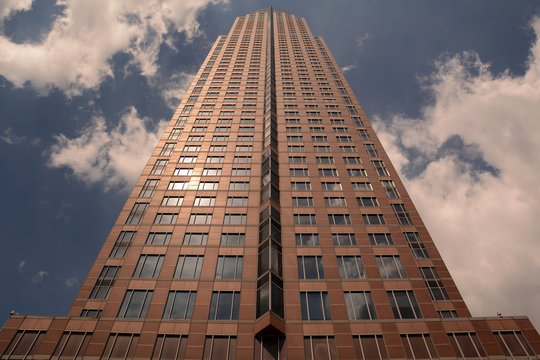 messeturm in frankfurt