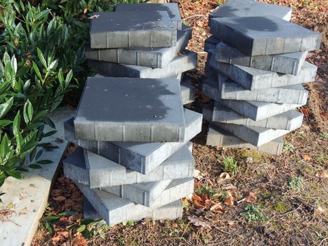 Steinplatten, gestapelt