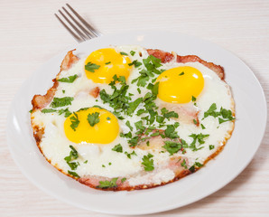fried eggs with bacon