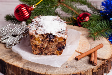 Fototapeta na wymiar Christmas cake with spices and decorations