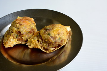 deep-fried crab meat and minced pork in crab shell