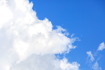Obraz premium clouds on the blue sky