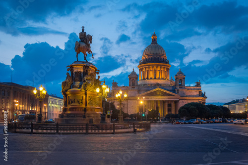 Исаакиевская площадь в санкт петербурге фото