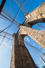 Fototapeta premium Most Brookliński w Nowym Jorku w jasny letni dzień