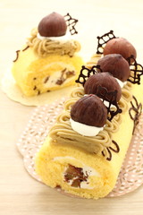 マロンロールケーキ
