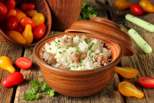 Basmati rice with meatballs, gelak pilaf
