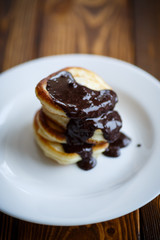 pancakes in chocolate sauce