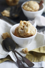Apple muffins